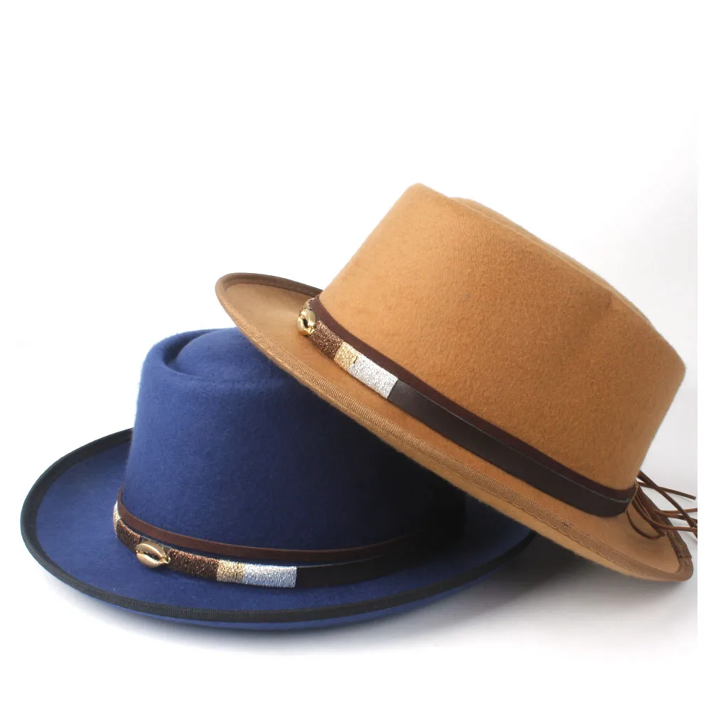 Unisex Men Women Pork Pie Hat With Belt Retro Trilby Hat Tea Party Hat Outdoor Casual Wool Flat Fedora Jazz Hat Size 58CM