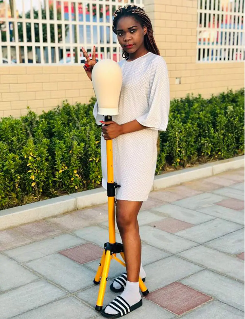 Alileader 21-25inch Block Mannequin head with stand adjustable tripod for Wig Making Training Head Holder Hair Extension Display