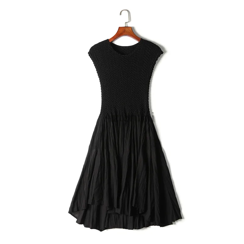 High Quality New Simple Women Casual Dress Sleeveless Round Neck Summer Dress Elegant Office Lady Solid Pleats Dresses