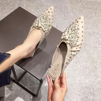 

2020 Women Mules Rhinestone Luxury Sexy Woman Slippers Pointed Toe Flat Ladies Outside Casual Shoes Flip Flops Summer Slides