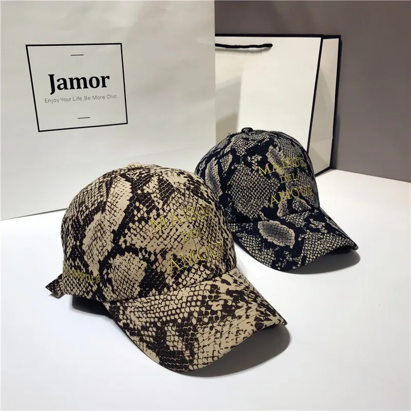 

Snake Print Baseball Caps Women Embroidery Letter Flat Adjustable Outdoor Travel Wild Hip Hop Hat Unisex Snapback Wholesale