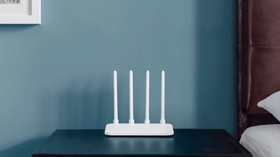 Original Xiaomi Mi WIFI Router 4C 64 RAM 802.11 bgn 2.4G 300Mbps 4 Antennas Smart APP Control Band Wireless Routers Repeater (10)