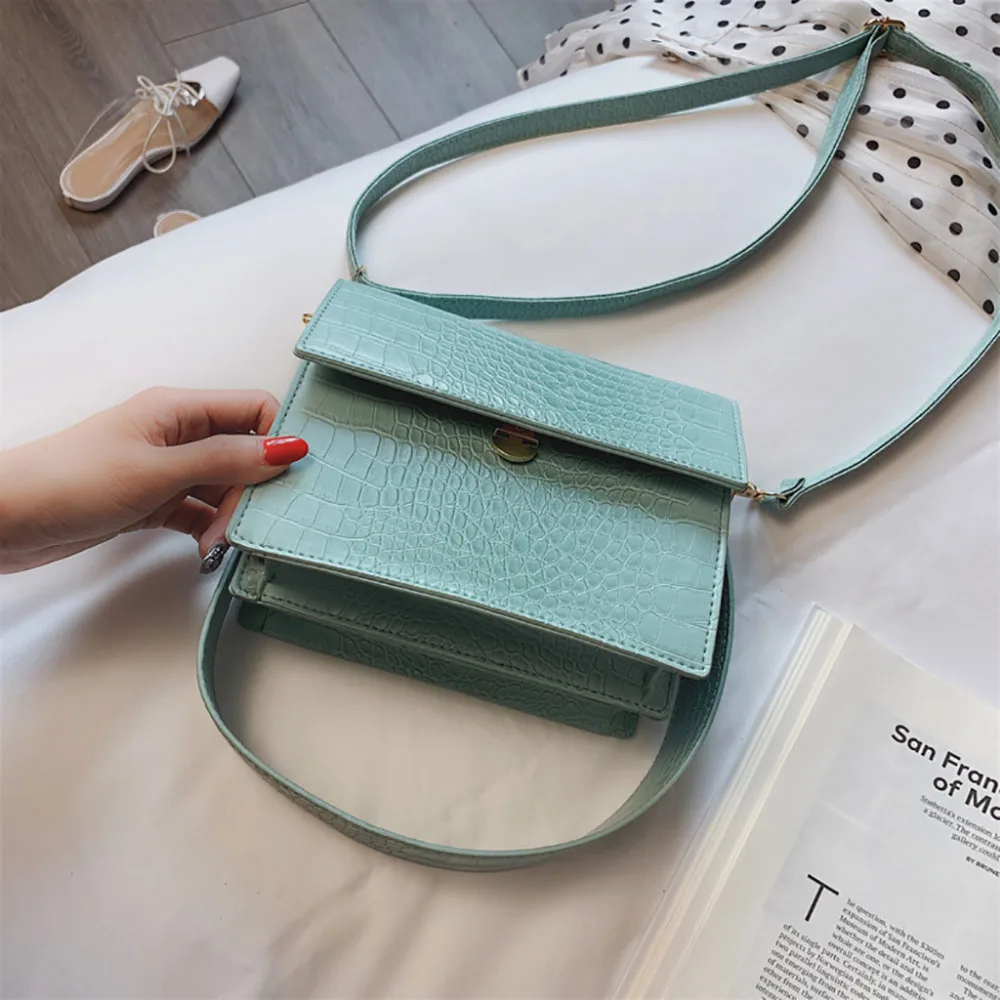 LJF90524139_0207510712022590061