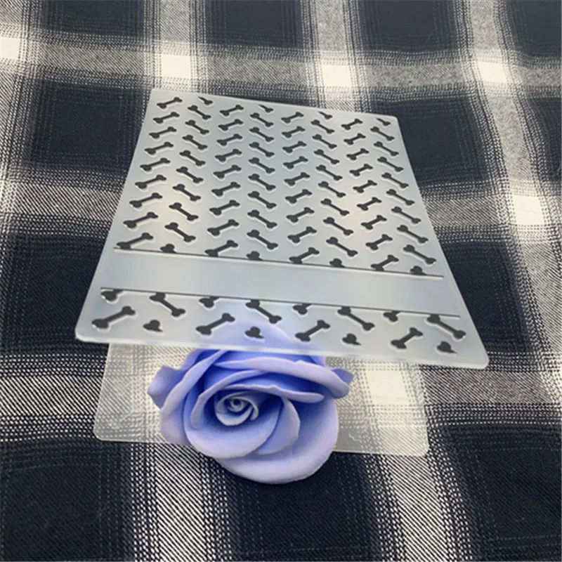 Embossing plastic folding making Dog eating bone greeting card background for DIY scrapbook folder embossing mold