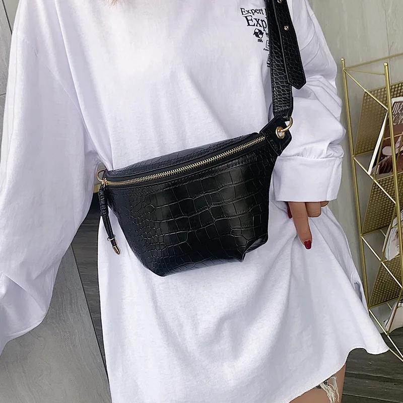 

Crocodile women 2019 new Korean version of Joker shoulder bag fashion casual slung small square bag pockets