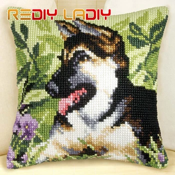 

Cross Stitch Cushion Dog with Cat Make Your Own Pillow DIY Chunky Cross Stitch Kits Pre-Printed Canvas Acrylic Yarn Pillow Case