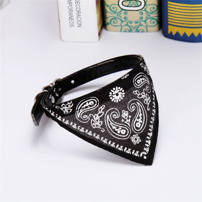 1piece Cute Adjustable Small Dog Collars Puppy Pet Slobber Towel Outdoor Cat Collar Print Scarf Design Dog Collar Neckerchief