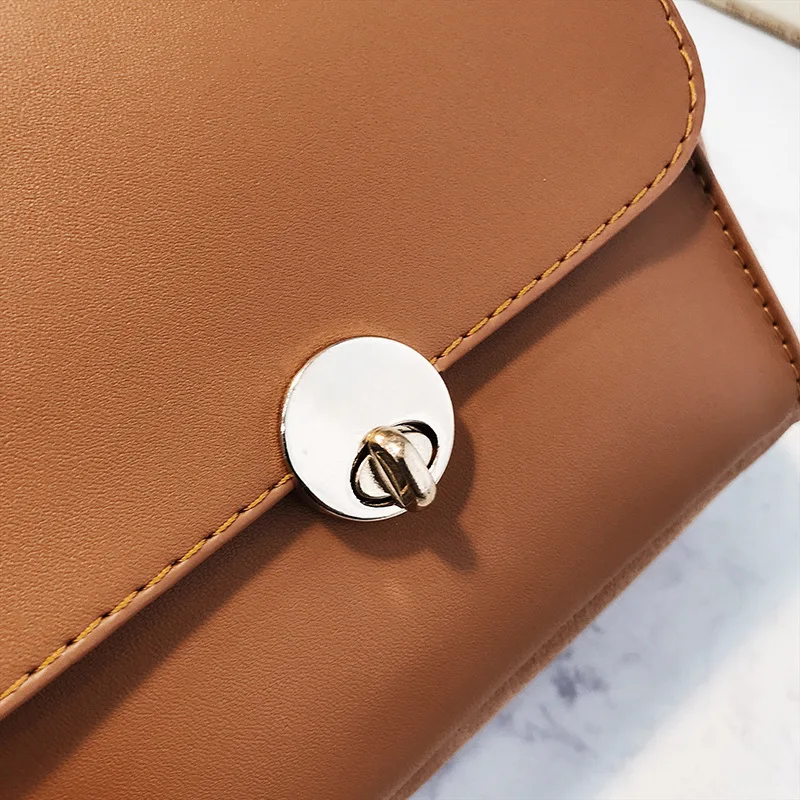 

Hong Kong Style Dull Polish Iron Clamp Mouth Pillow Lock Multi-color Stripe Wide Strap Shoulder Oblique WOMEN'S Bag