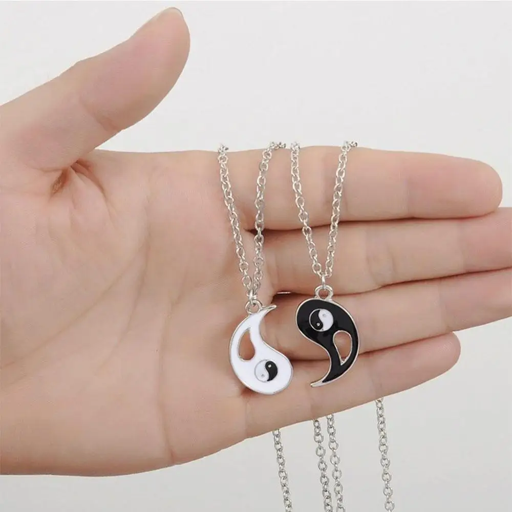 2Pcs/Set Unisex Gold Sliver Alloy Yin Yang Pendant Puzzle Piece Necklace Birthday Jewelry Gifts For Couple Or Best Friends
