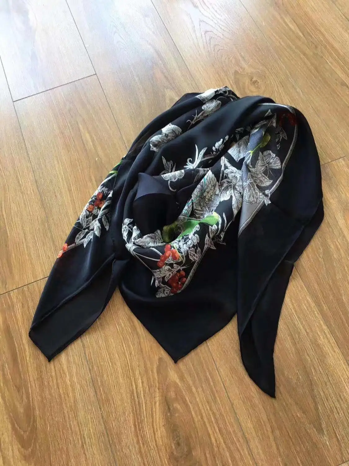 2019 new arrival brand black flower 100% chiffon silk scarf 140*140 cm square big shawl twill wrap for women lady gift |