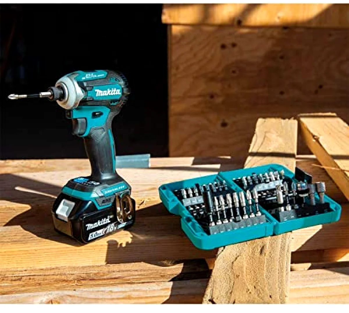 Soldes Pack Makita 18v - Dernière démarque !