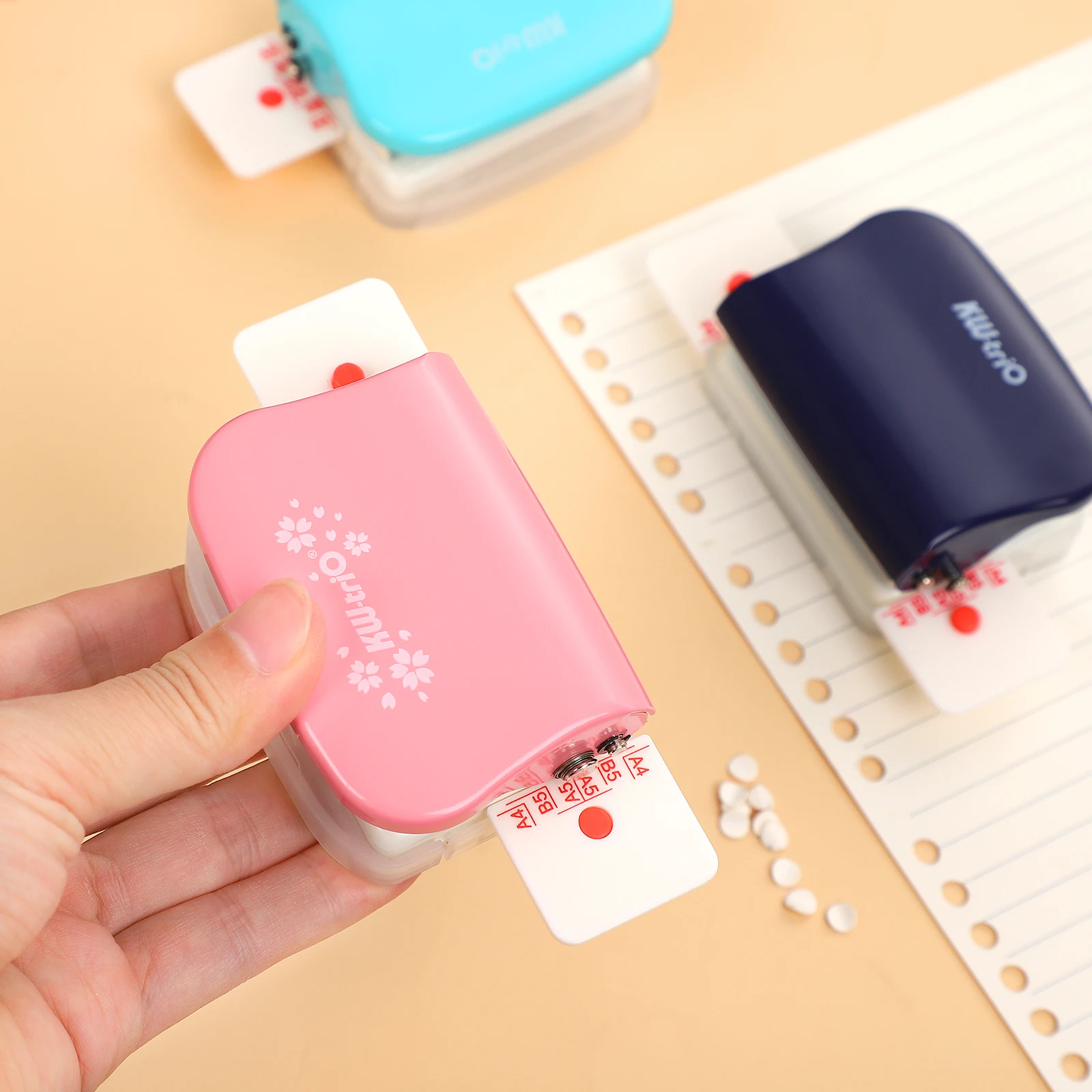 Mini Cute 6-Hole Punch Paper Punches Portable Hole Puncher for Paper Crafts  Planners Binders 2 Sheet Capacity 5 Colors Available - AliExpress