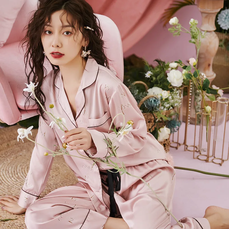 

2020 Autumn New Products Viscose Pajamas Female Fashion Korean-style Model Silk INS Wind Homewear Set Autumn and Winter Wholesal