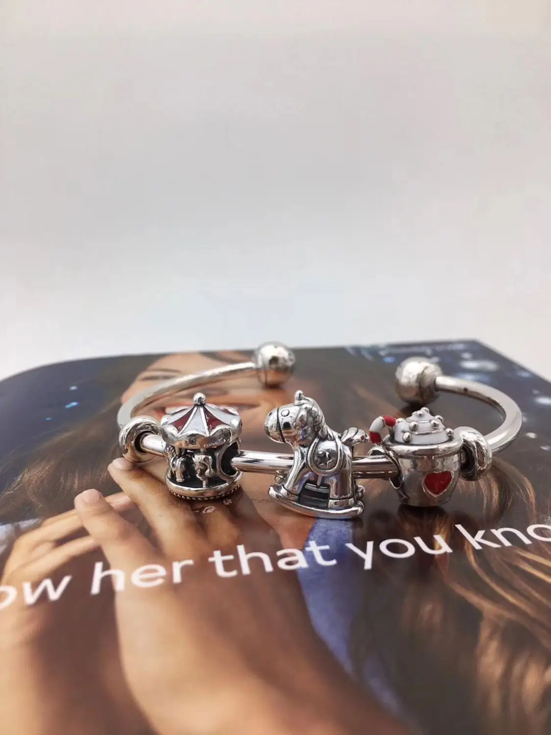 

High Quality Merry-go-round Red Bead Pendant Chain In Sterling Silver with Original Logo Jewelry As A Gift, Free Shipping.