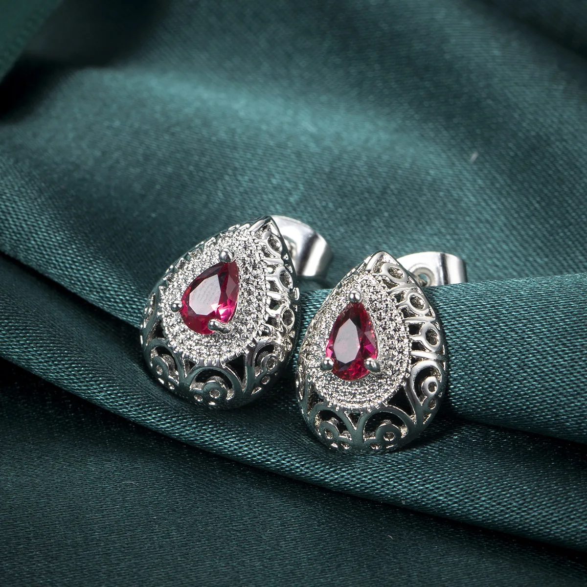 

Hot Style Earrings Set With Rose Zircon In Droop Shape Fashionable Luxury Fine Jewelry Accessories Stud Earrings For Women