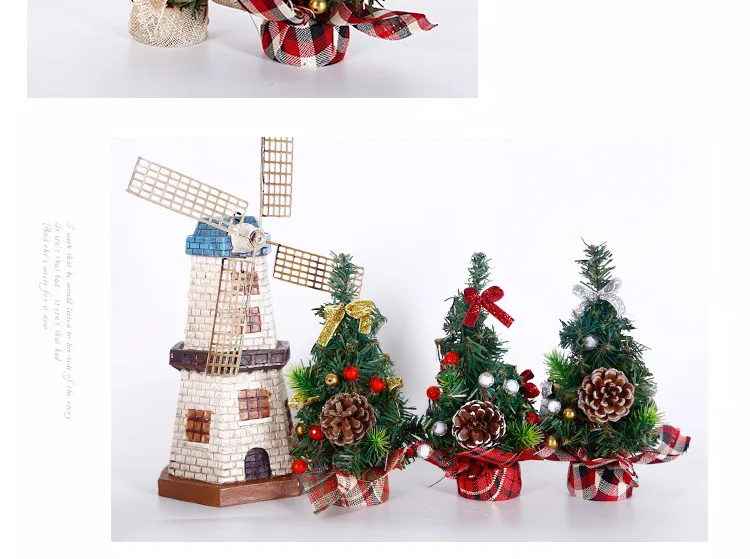 Mini Small Desktop Christmas Tree Festive Home Miniature Family Dress Up Atmosphere Decoration Xmas Decoration Gift 20cm