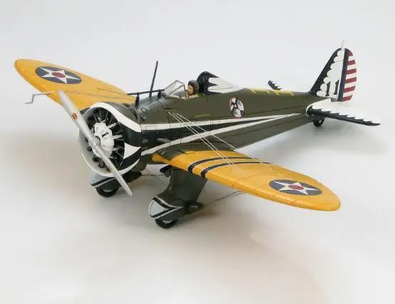 Хобби мастер Боинг P-26A Peashooter 33-63 34th погоня Sqn 17th погоня группа Мартовское поле CA 1/48 литье под давлением модель самолета