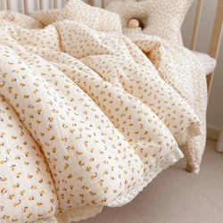 Baby Blanket Gauze Soft Thermal Daisy Baby Crib Comforter Lace Edge Breathable Infant Bedding Large Warm Baby Growth Blanket