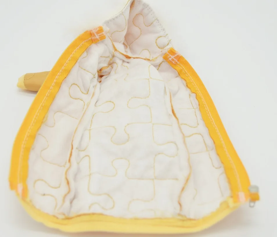 yellow coat for barbie1