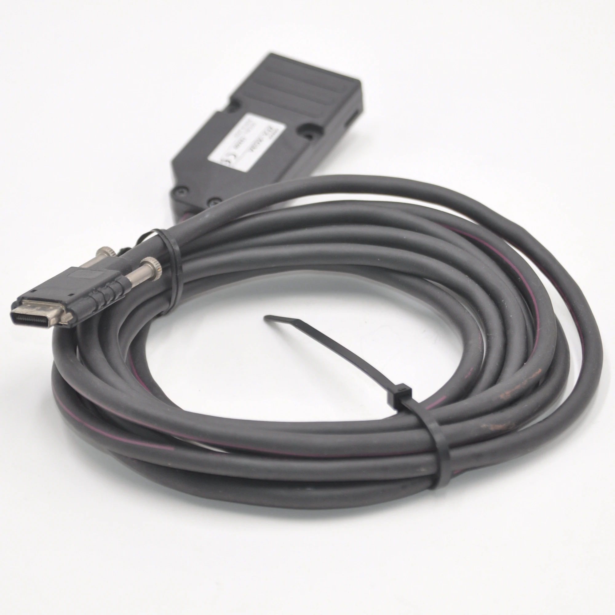 

omron ZFX-XC3A camera cable LCD monitor visual sensor ZFX type 3 meters