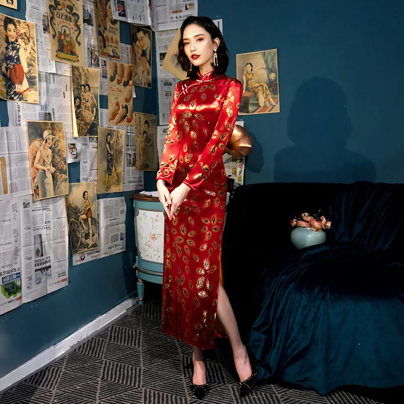 С длинным рукавом бархат Cheongsam китайские платья Павлин перо узор вечернее