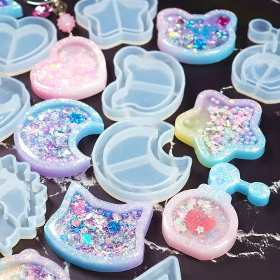 

Crystal Epoxy Quicksand Keychain Mold Cute Love Star Moon Cat Bear Strawberry Watermelon Popsicle Diy Handmade Jewelry Mould
