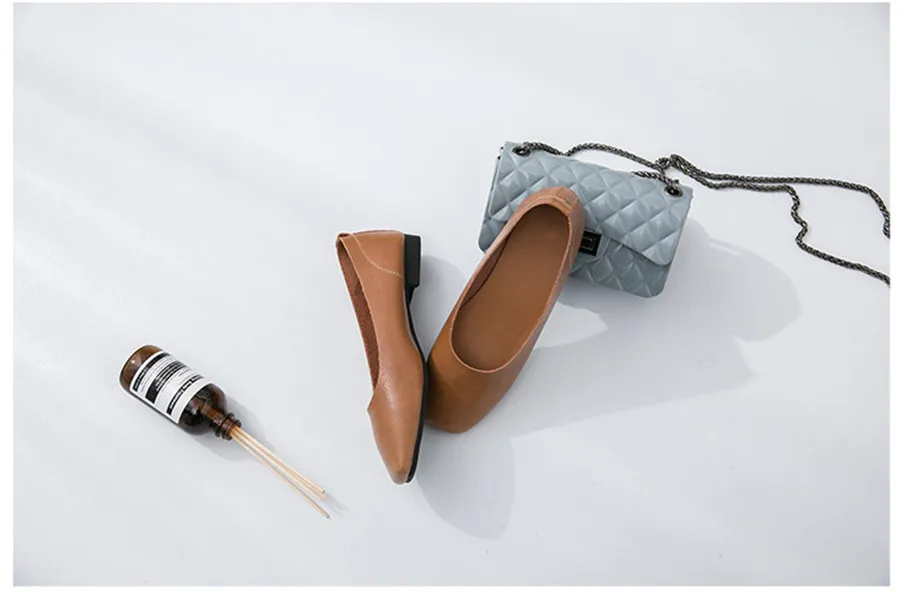 new style leather soft sole shoes Chinese mother shoes Chinese style art shoes comfortable low-heeled shoes