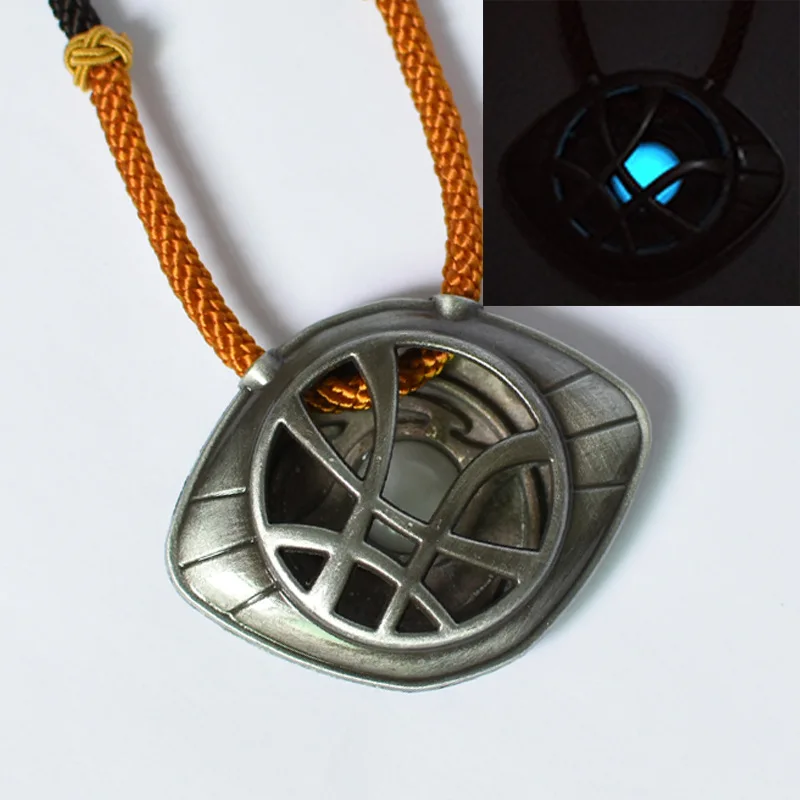 Dr.Steven Doctor Strange Cosplay The Eye Of Agamotto Props Collana Con Pendente Illuminato Amuleto