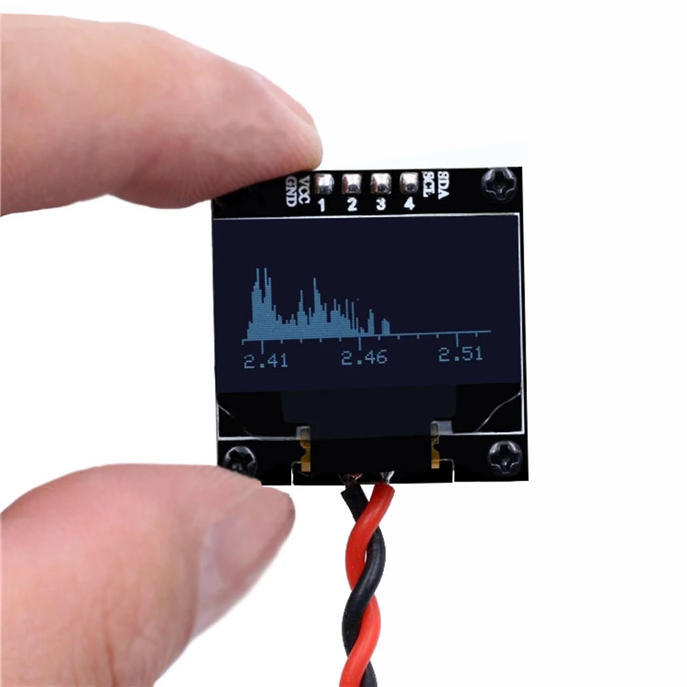 

Handheld Spectrum Analyzer High Sensitivity 2.4G Band OLED Display Tester Meter