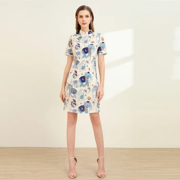 

Xiaomoli Lady elephant print classic cheongsam style dress, showing elegant Oriental women's beautiful 2020 Chinese style