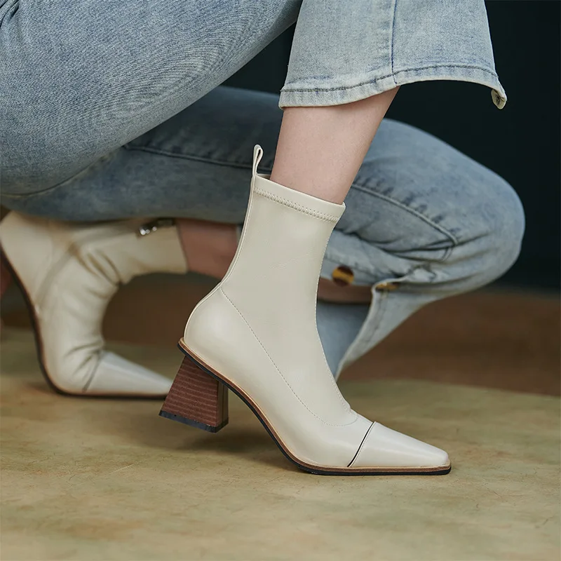 2021 Fashion Women Boots Genuine Leather Knee High Boots Women Low Heel Round Toe Boots Women Autumn Winter Shoes Black White