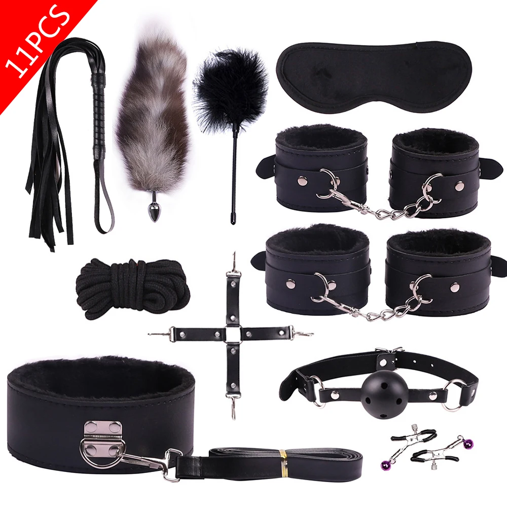 Set bondage bdsm con manette pinze per capezzoli frusta e bavaglio_voghion.com