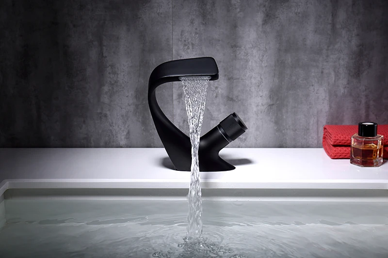 de água fria e quente preto chrome