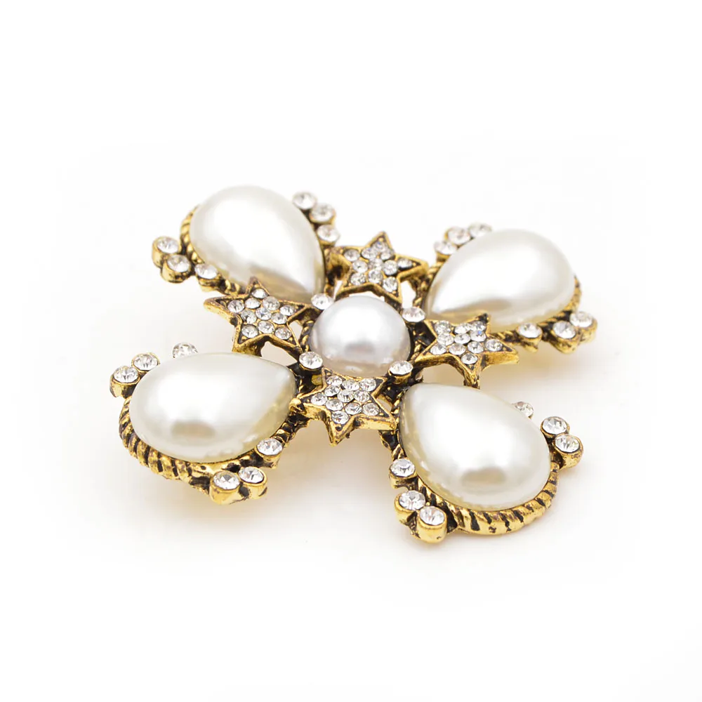 CINDY-XIANG-Pearl-and-Rhinestone-Star-Cross-Brooches-for-Women-Antique-Baroque-Style-Brooch-Pin-Gold (3)