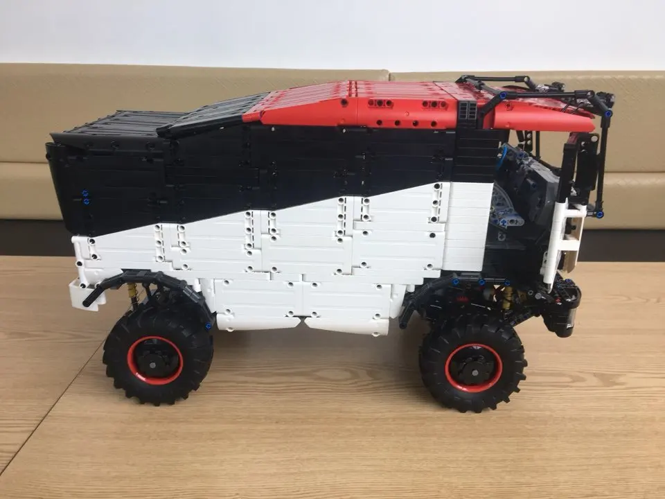 MOC 17278 Dakar Truck with 3320 pieces by MOC Brick Land