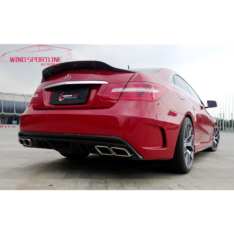 W207 C207 Carbon Fiber / FRP Trunk Spoiler R Style Wing For Mercedes E