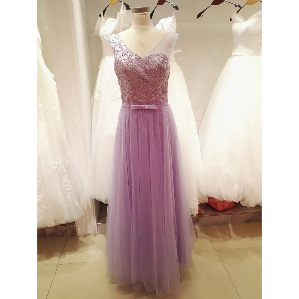 

Shining Beaded Bridesmaid Dresses Lace Long Wedding Party Dresses Scoop Lace-up with Zipper Back Bridesmaid Gowns