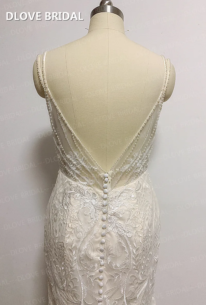 

Elegant Backless Mermaid Wedding Dress Delicate Beaded Spaghetti Straps V Neck Lace Bridal Gown