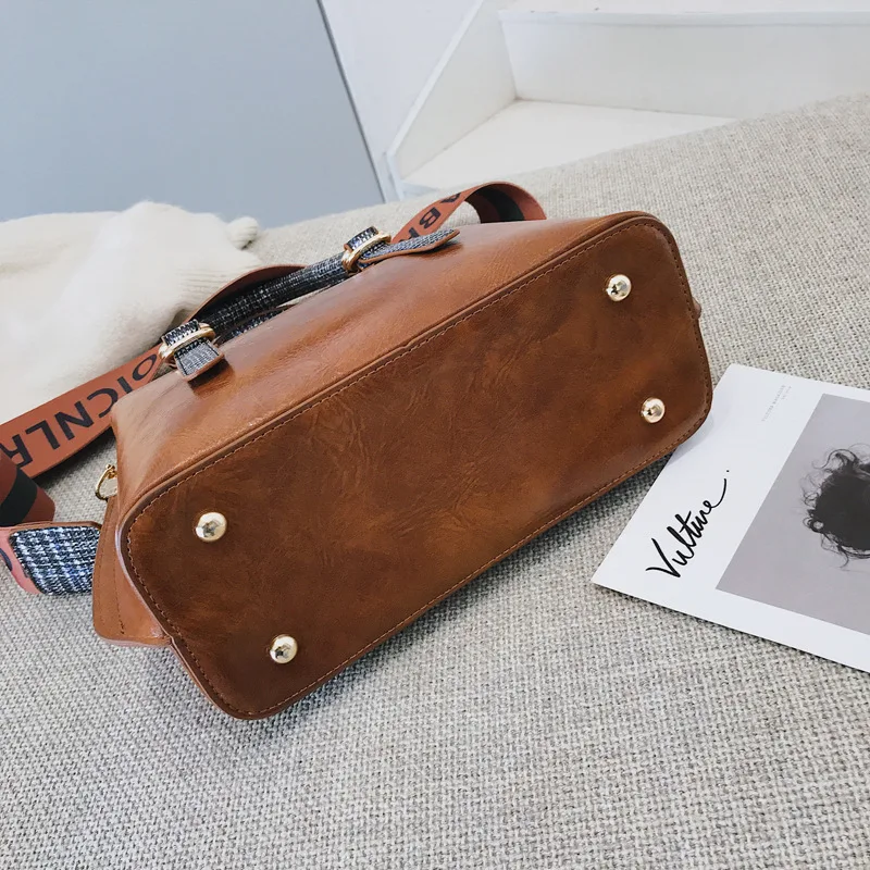 

Oil Wax Leather Shell-Type Generous Bag British Style Double Leather Belt Shoulder Oblique WOMEN'S Bag
