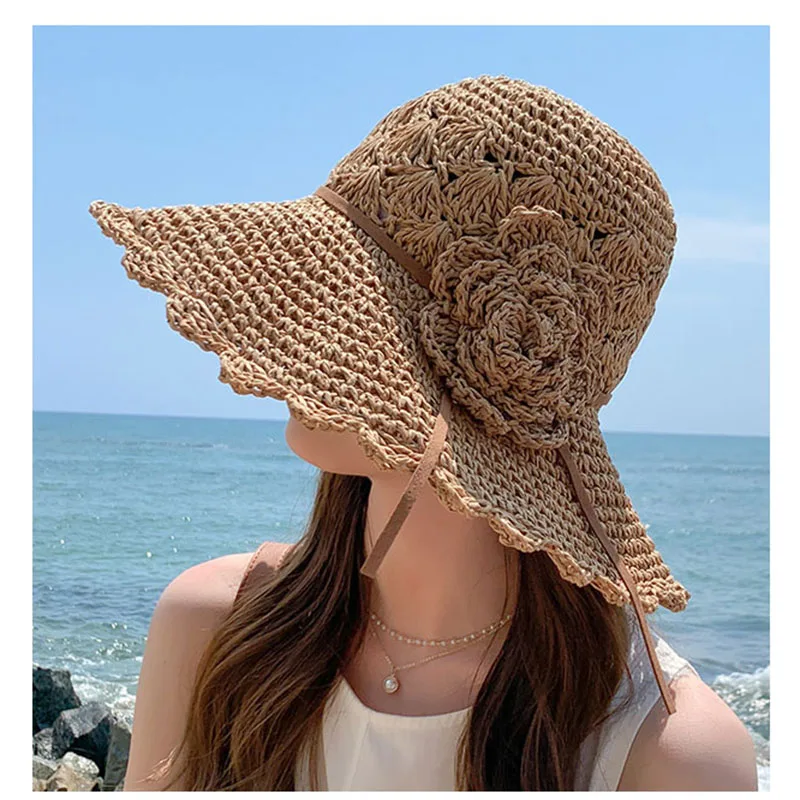 2021 di MODO di Estate delle Nuove Donne di Sun Benna berretto di pizzo beige Bowknot Fiori Nastro Piatto top Panama morbido Cappello di Paglia spiaggia_voghion.com