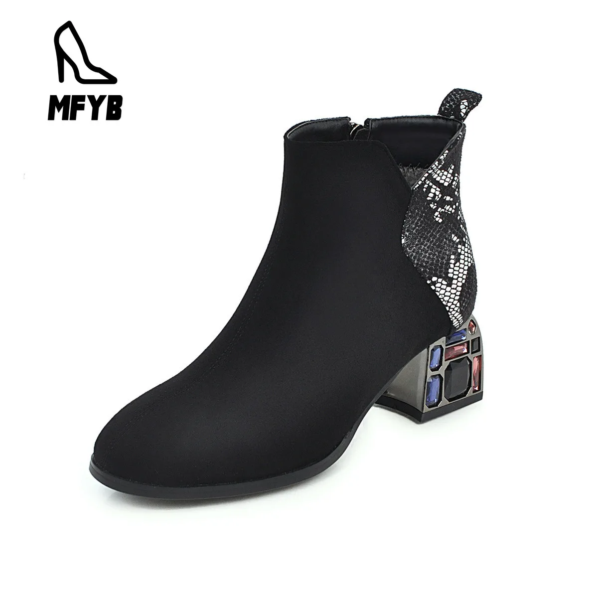 

MFYB Women's boots 2019 winter new comfortable mid-heeled women's shoes 35-43 large size side zipper low boots tide