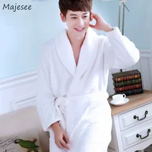 Мужской халат с отложным воротником высокого качества, Универсальные мужские халаты с длинными рукавами, мужские Фланелевые Зимние новые модные мягкие карманы, простые