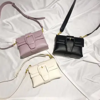 

2020 new high-end feeling foreign style women's bag belt buckle messenger bag