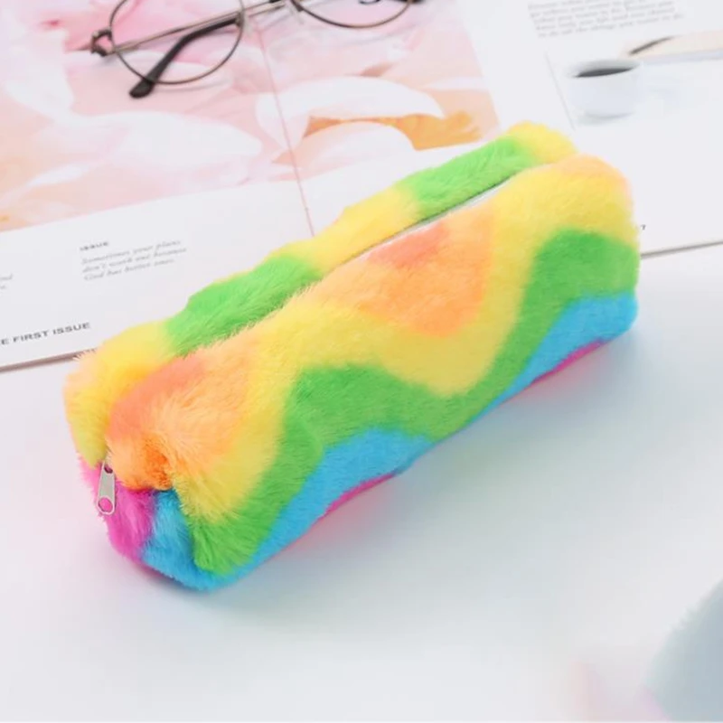 Милые Плюшевые Карандаш чехол s школьный офисный Карандаш сумка Kawaii на молнии для мальчиков; Красивая верхняя одежда для мальчиков и девочек узкие Чехол бархат канцелярские принадлежности Etui Papelaria героя из мультфильма