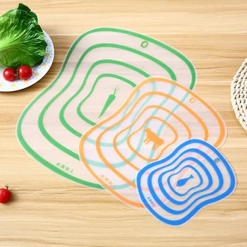

Kitchen Accessories Transparent Flexible Frosted Assortment Cutting Board Kitchen gadgets Plastic Cutting Fruit Cutting Board