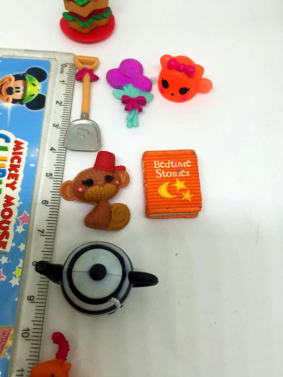 50 шт./лот, Мультяшные фигурки Lalaloopsy, аксессуары, милые Мультяшные животные для девочек, мини игрушки для девочек, Подарочная капсула на день рождения