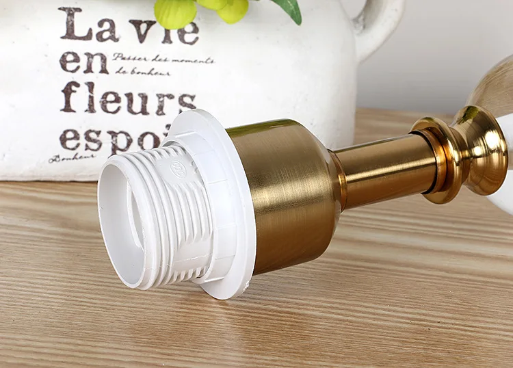 4683025258_1850544247