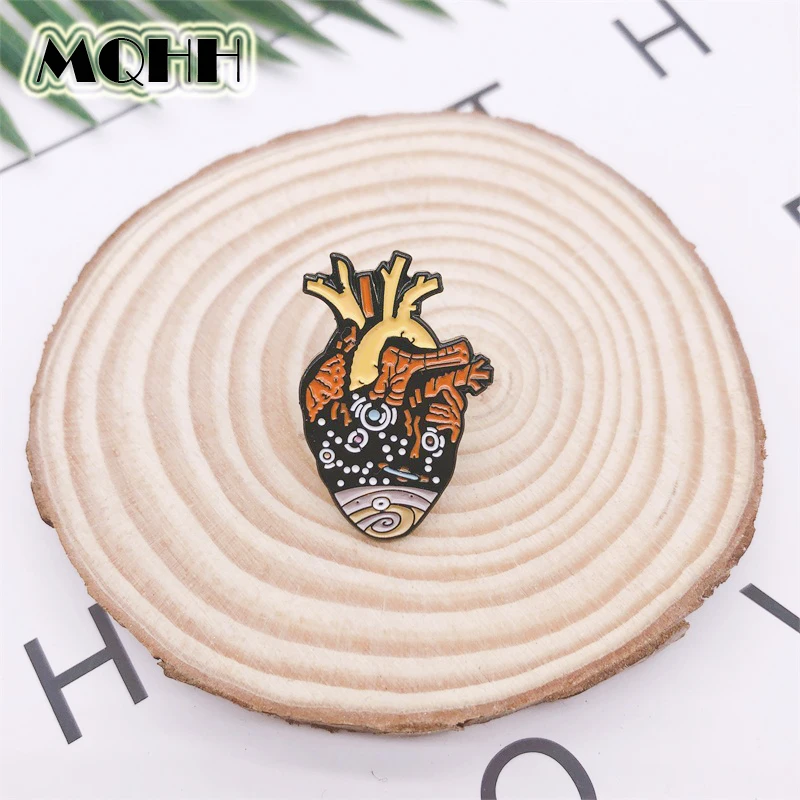 

Creative Skeleton Organs Heart Cosmos Starry Moon Enamel Brooch Alloy Badge Denim Clothes Bag Pin Cartoon Punk Jewelry Gift
