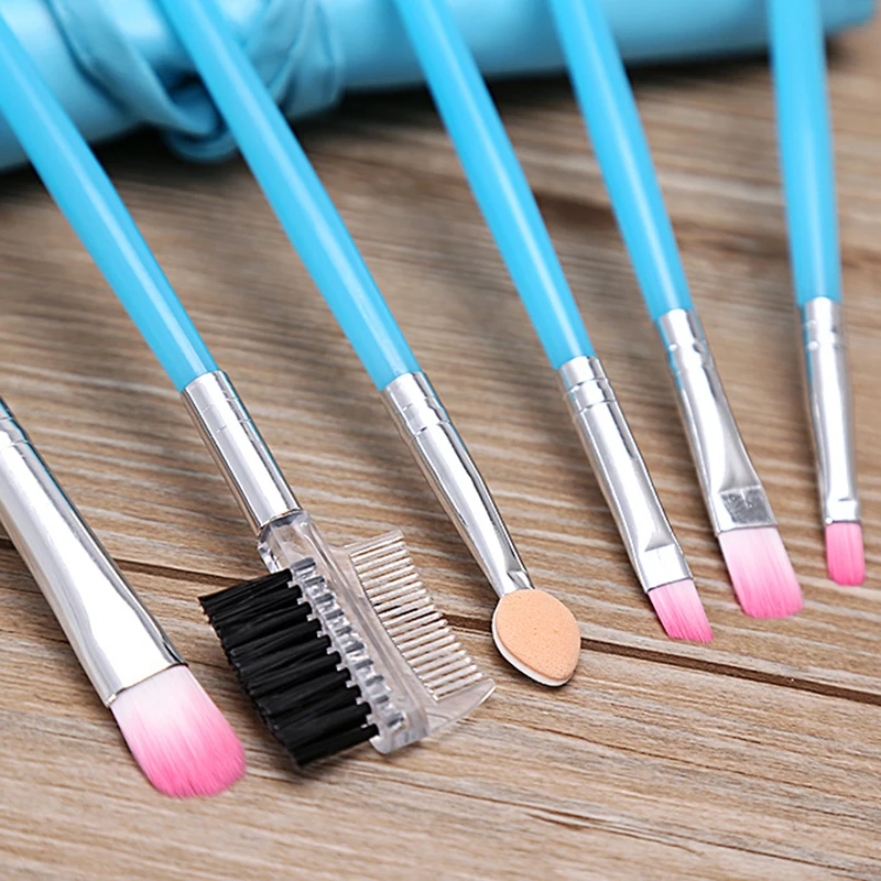 2785951638_2029582203