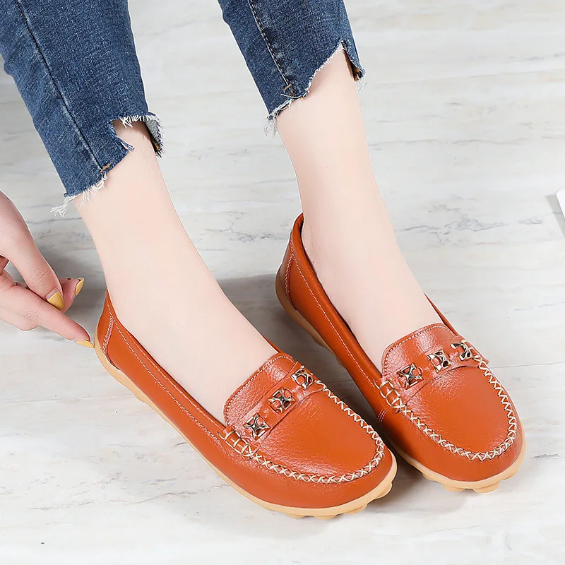 Women Flats Summer Women Leather Footwear Shoes Female Casual Loafers Low Heels Slip On Shoes mother single shoes Plus Size